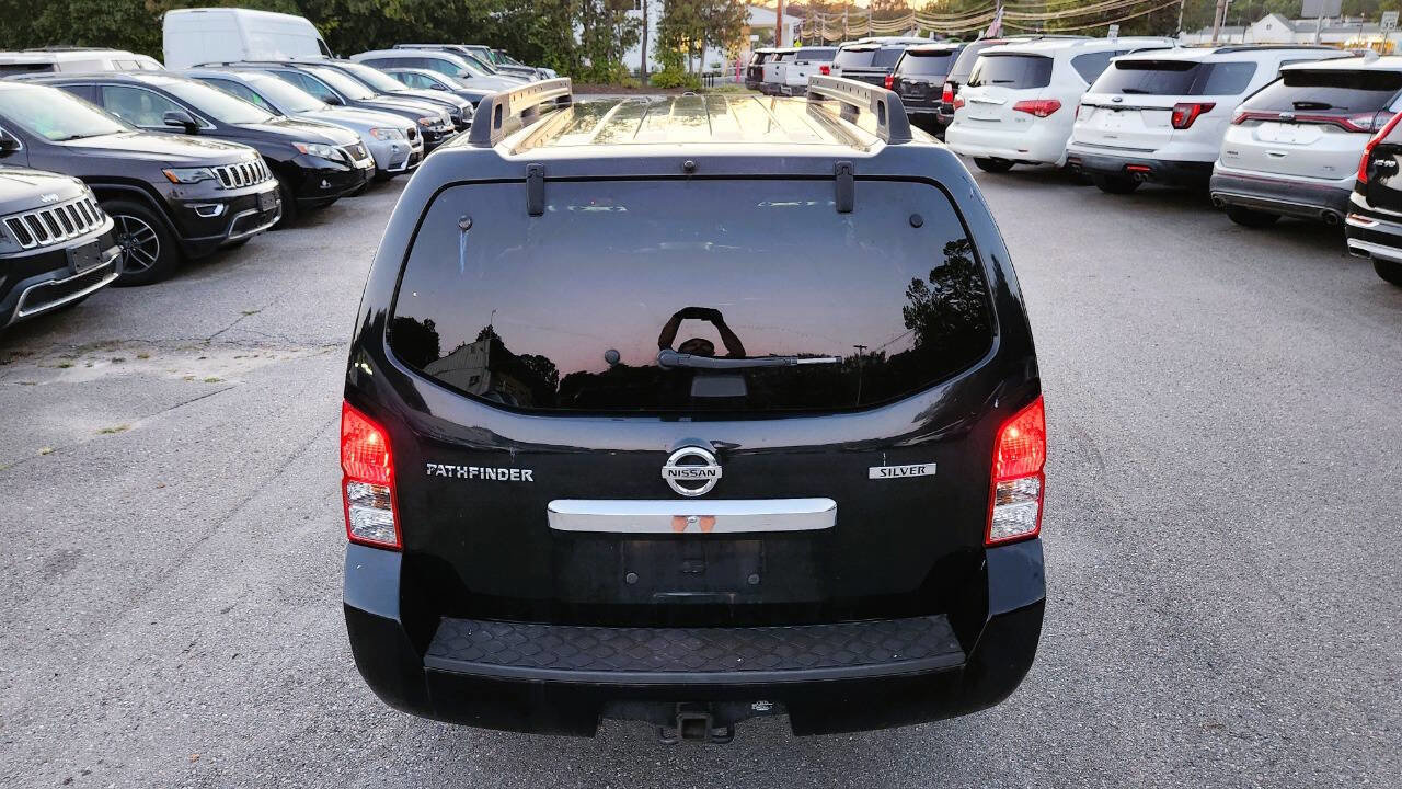 Used 2011 Nissan Pathfinder Silver image 11
