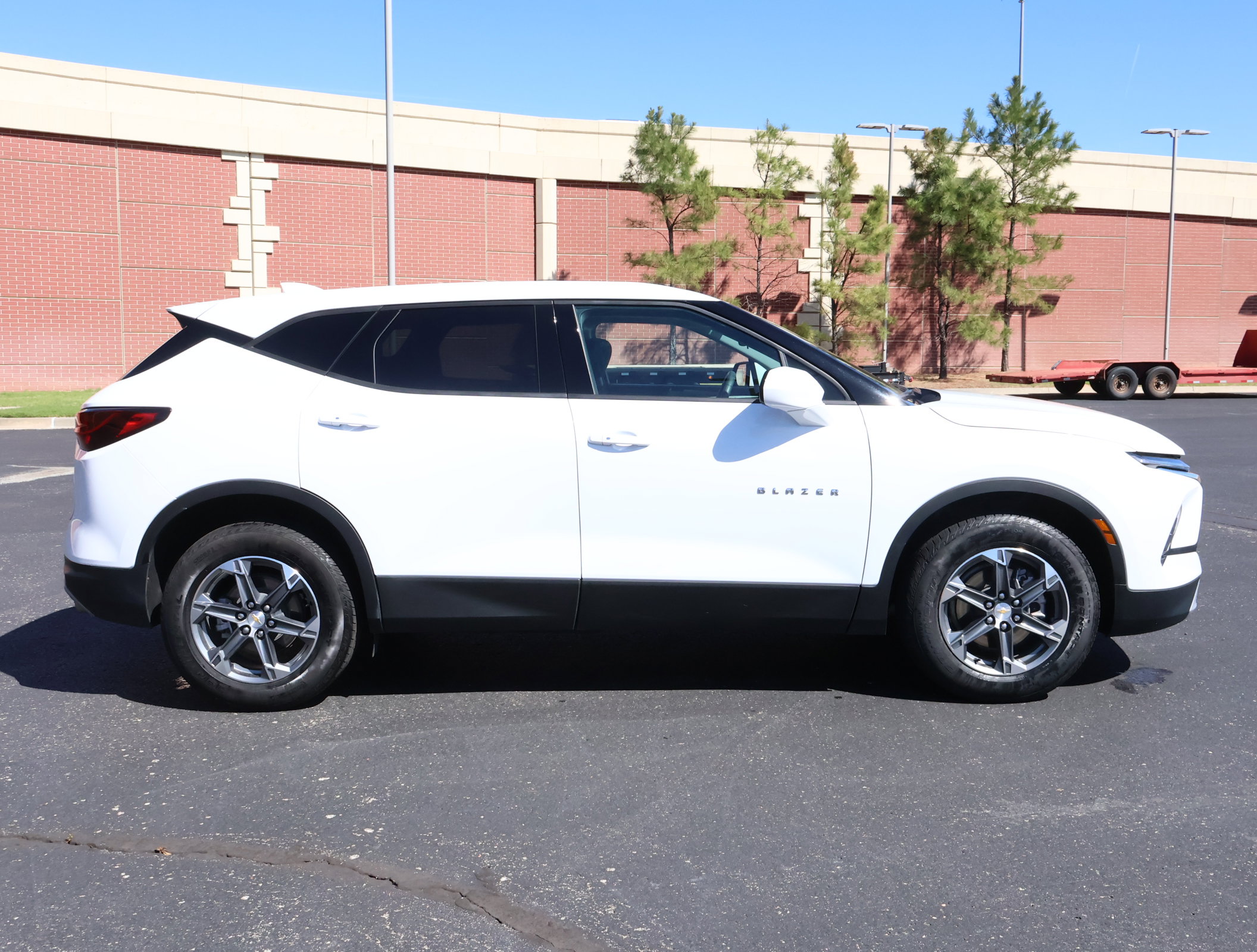 Used 2025 Chevrolet Blazer LT image 30
