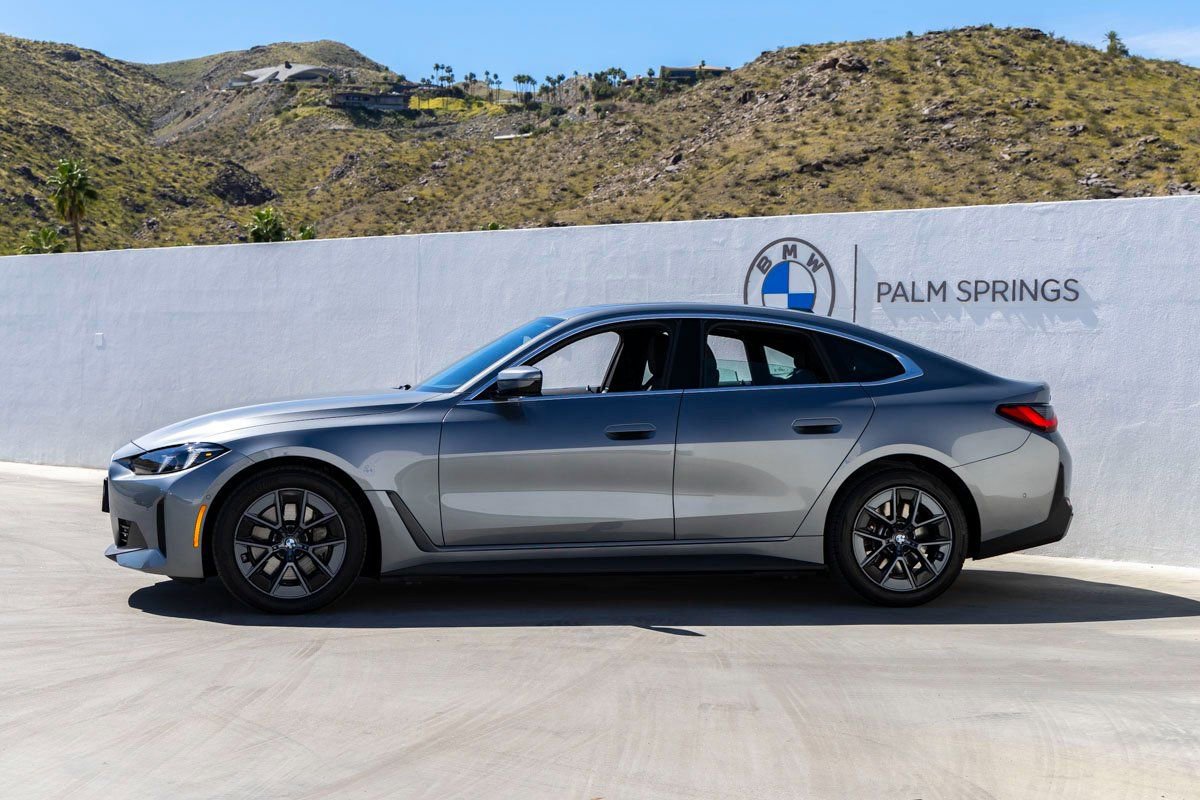 Certified 2025 BMW i4 eDrive40 image 3