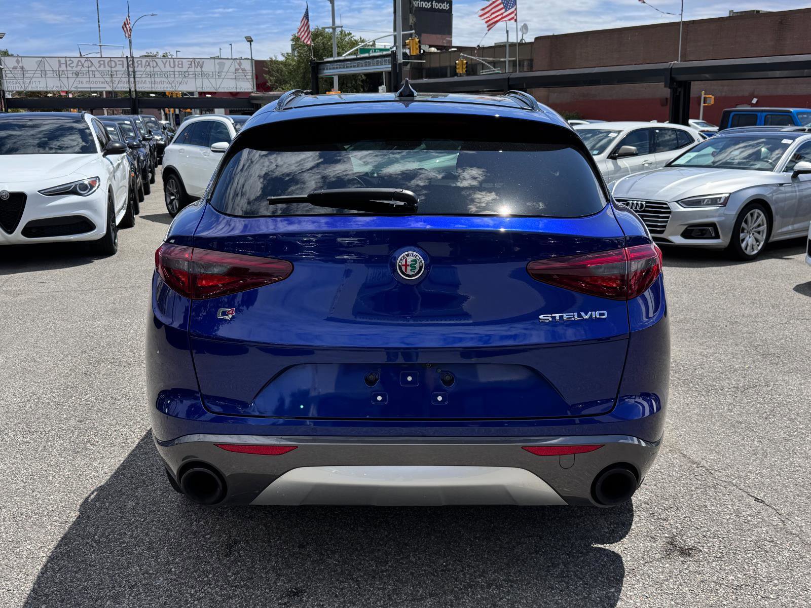 Used 2022 Alfa Romeo Stelvio Ti image 5