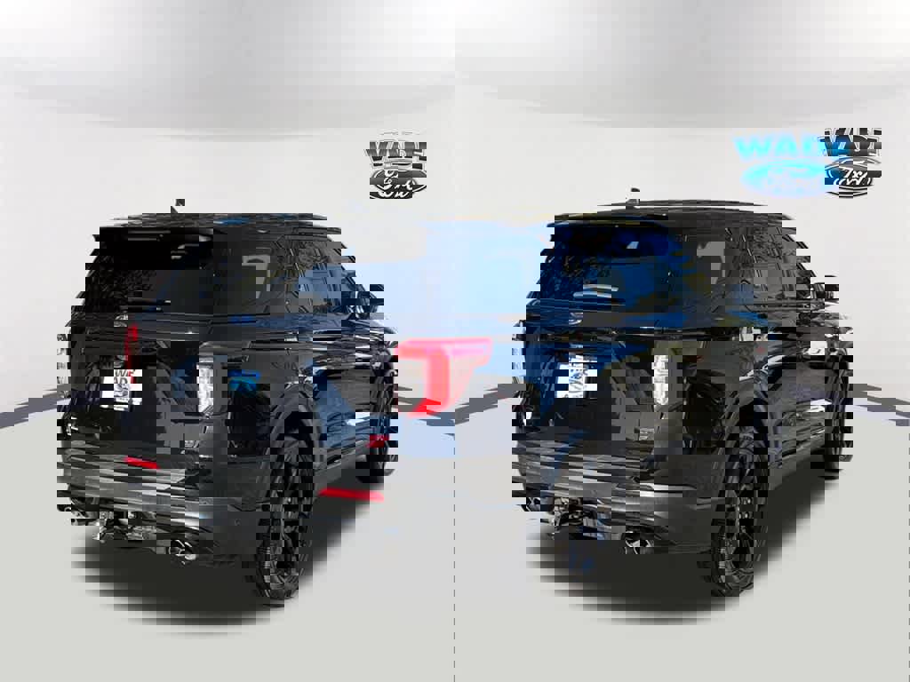 Used 2021 Ford Explorer ST w/ Equipment Group 401A image 5