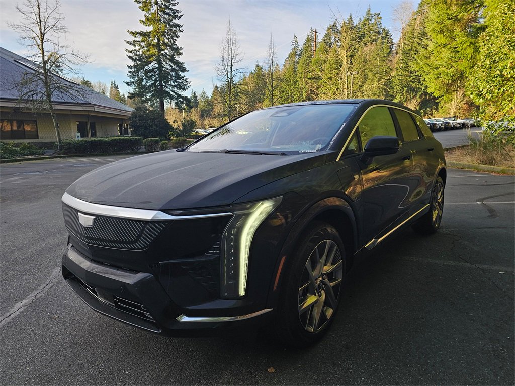 New 2026 Cadillac Optiq Luxury 1 image 3