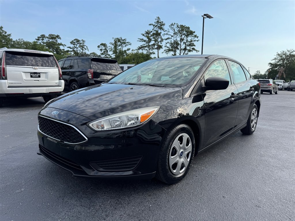 Used 2017 Ford Focus S FWD image 4
