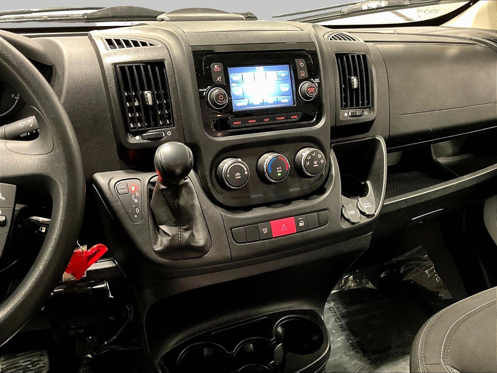 Used 2019 RAM ProMaster 2500 w/ Interior Convenience Group FWD image 10
