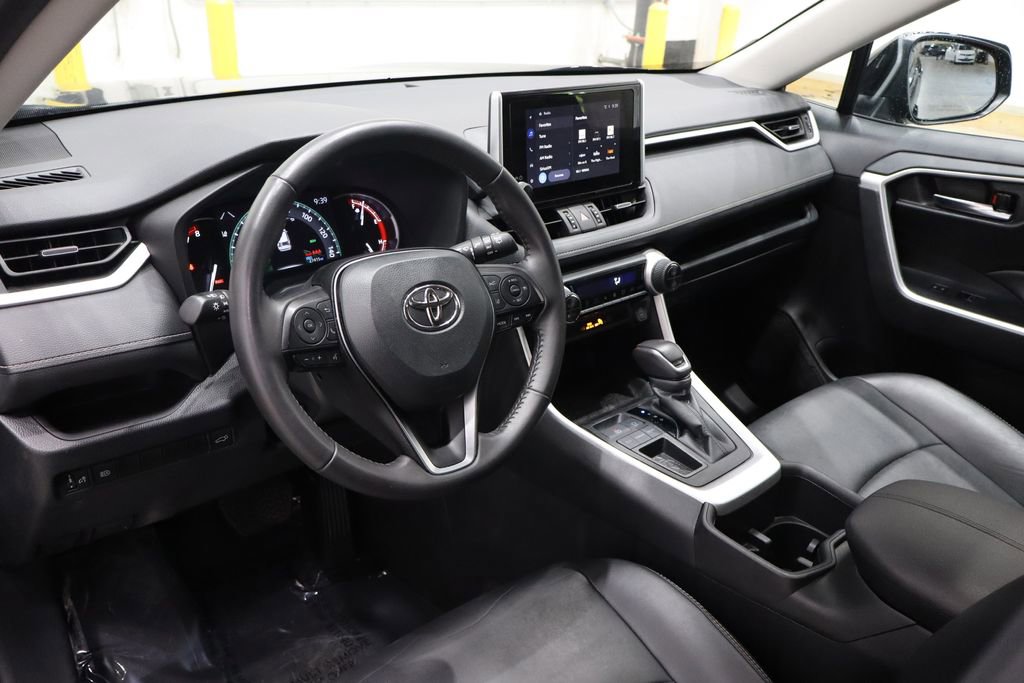Used 2024 Toyota RAV4 XLE Premium image 27