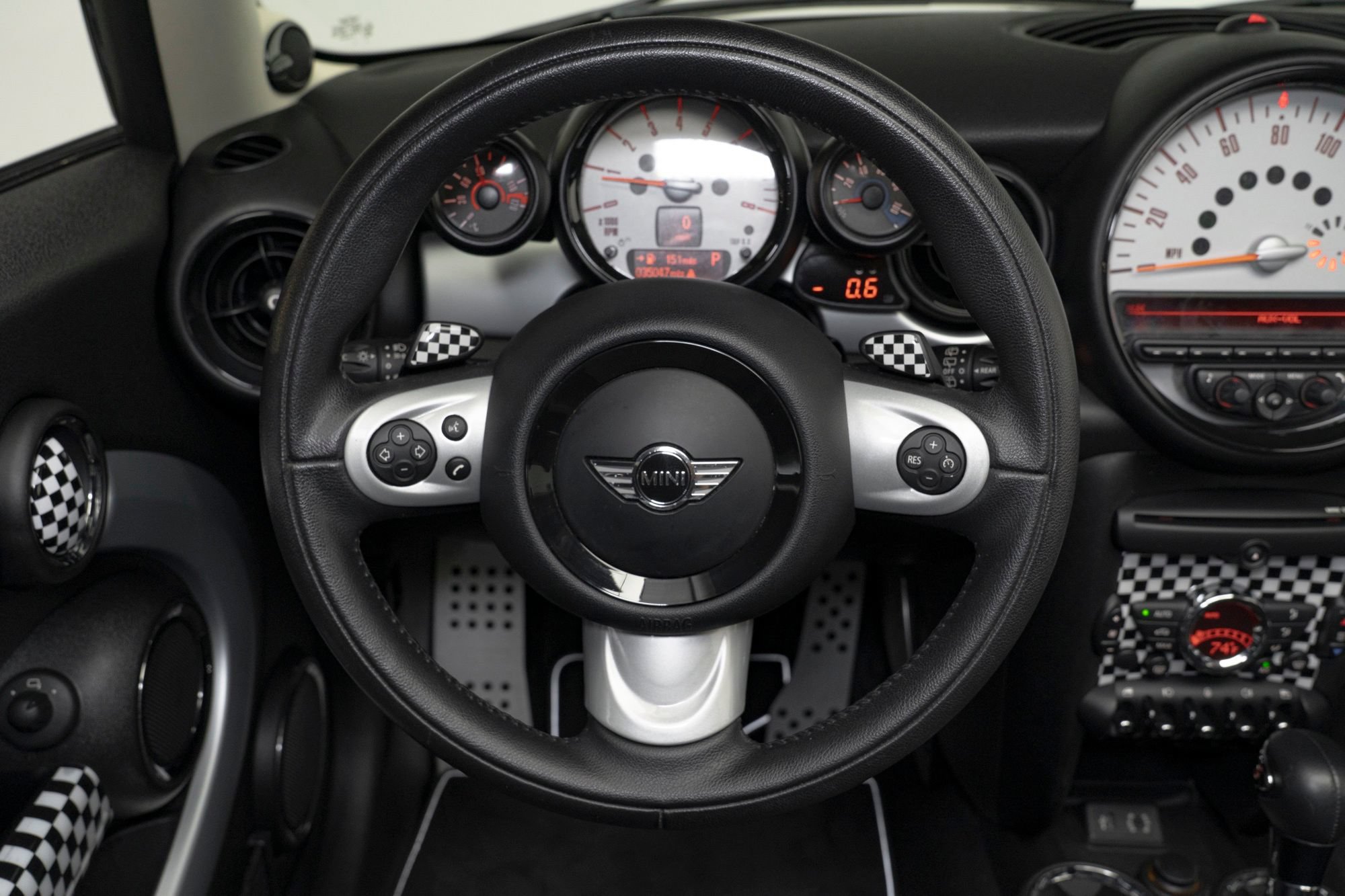 Used 2013 MINI Cooper S FWD image 30