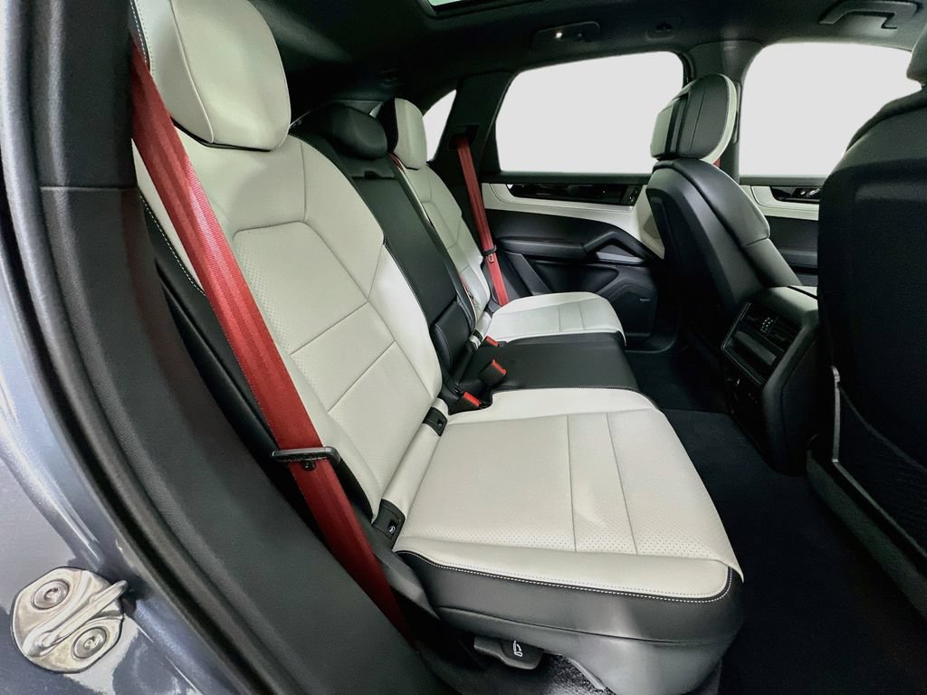 New 2026 Porsche Cayenne AWD/4WD image 29