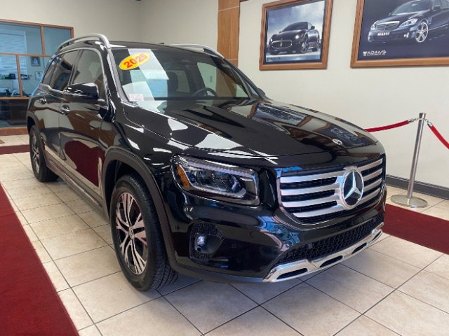 Used 2025 Mercedes-Benz GLB 250 image 5
