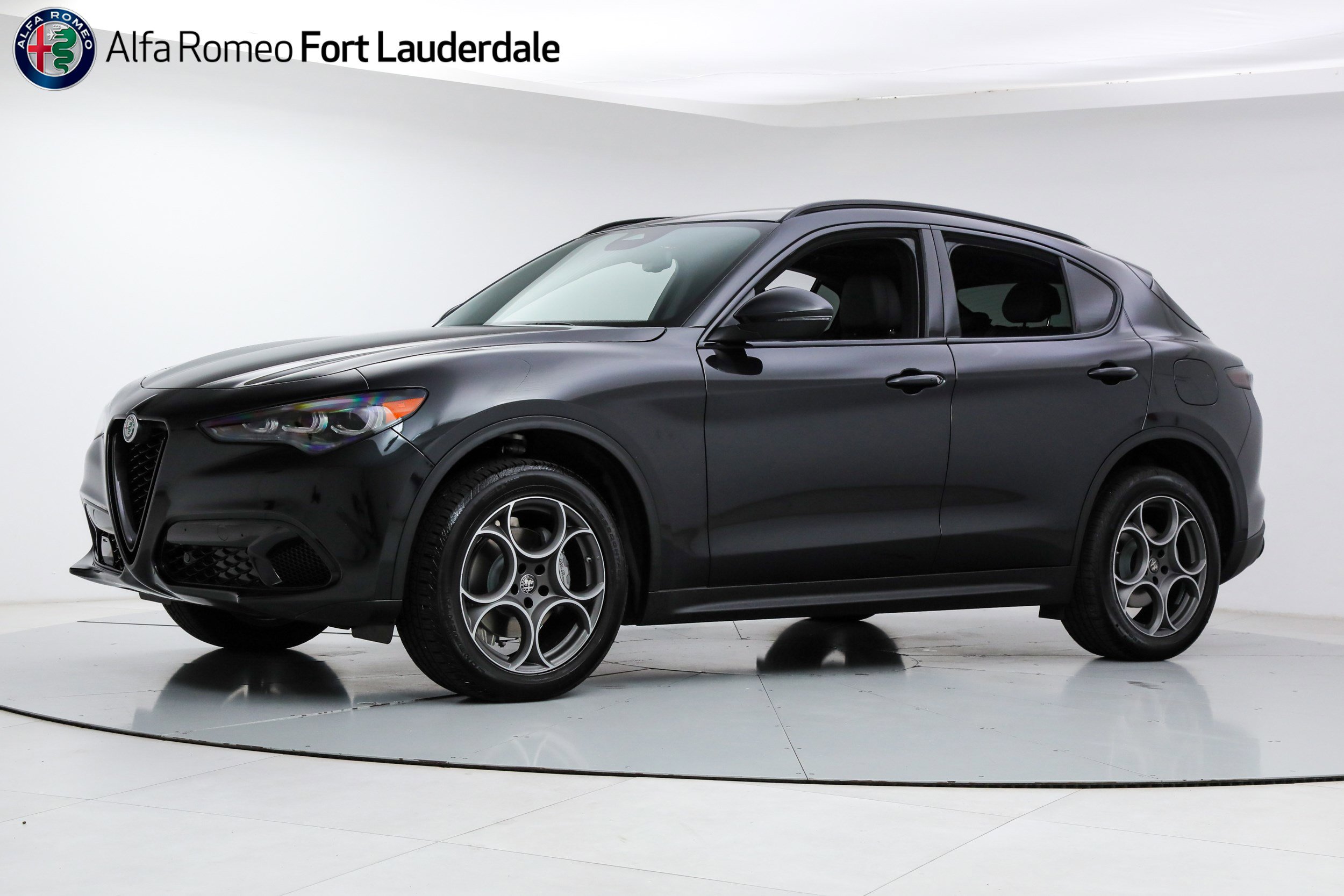 New 2026 Alfa Romeo Stelvio Sprint w/ Convenience Package