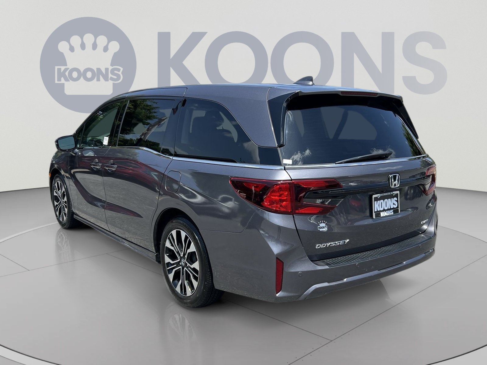 Used 2025 Honda Odyssey Elite image 4