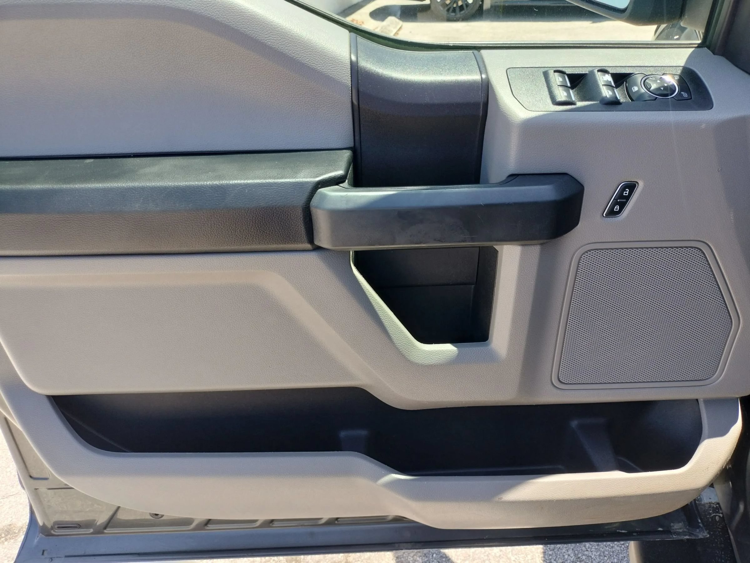 Used 2019 Ford F150 XL w/ Equipment Group 101A Mid RWD image 13