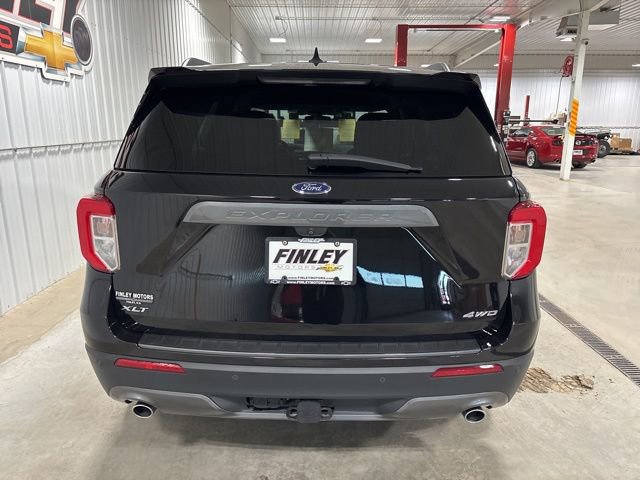 Used 2021 Ford Explorer XLT w/ Equipment Group 202A image 5