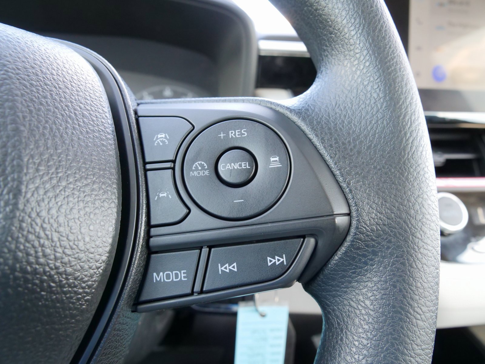 Used 2025 Toyota Corolla LE image 23