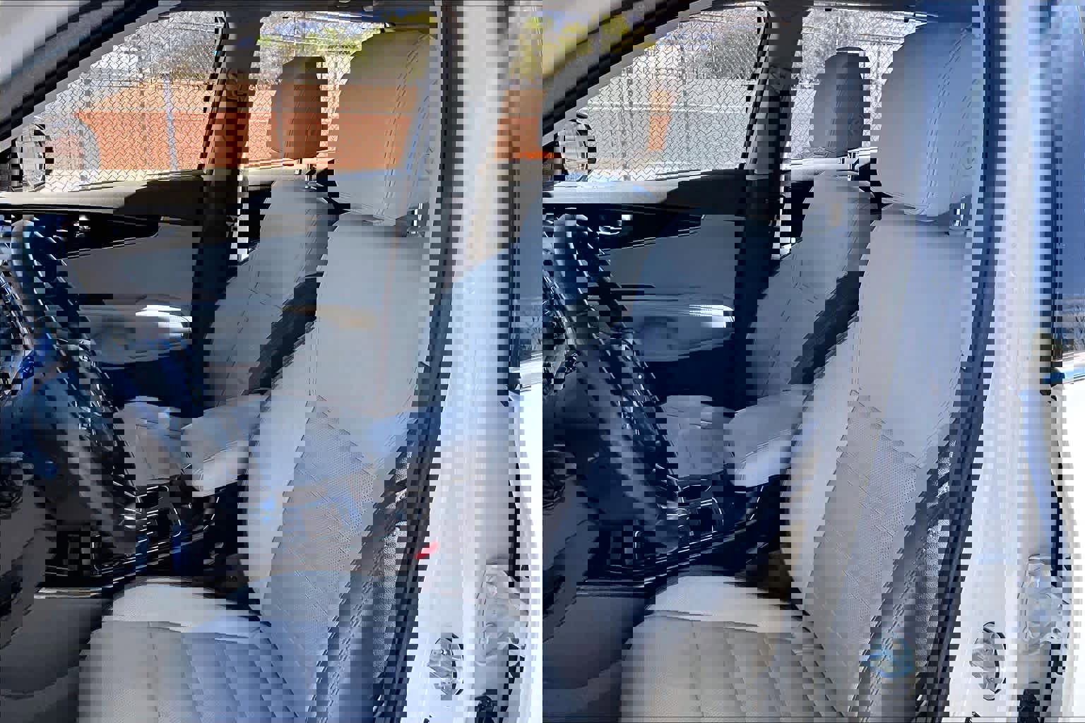 Used 2017 Kia Sorento SX image 9