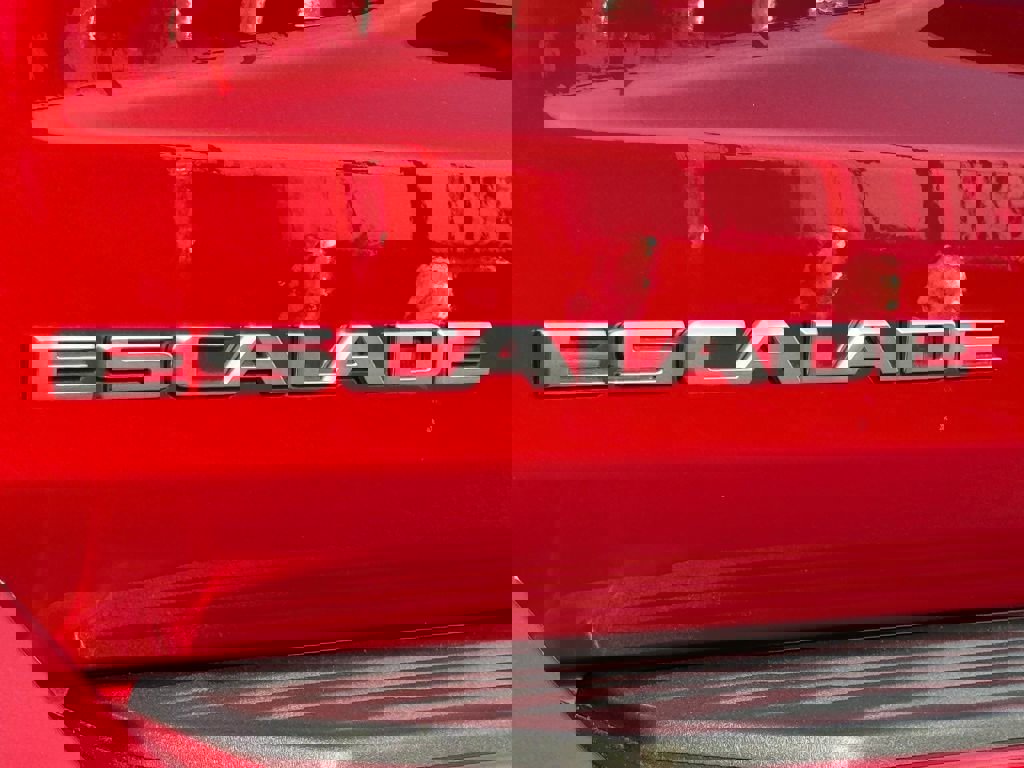 Certified 2022 Cadillac Escalade Sport Platinum image 9