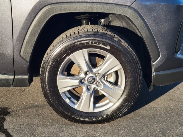 Used 2024 Toyota RAV4 LE AWD/4WD image 27