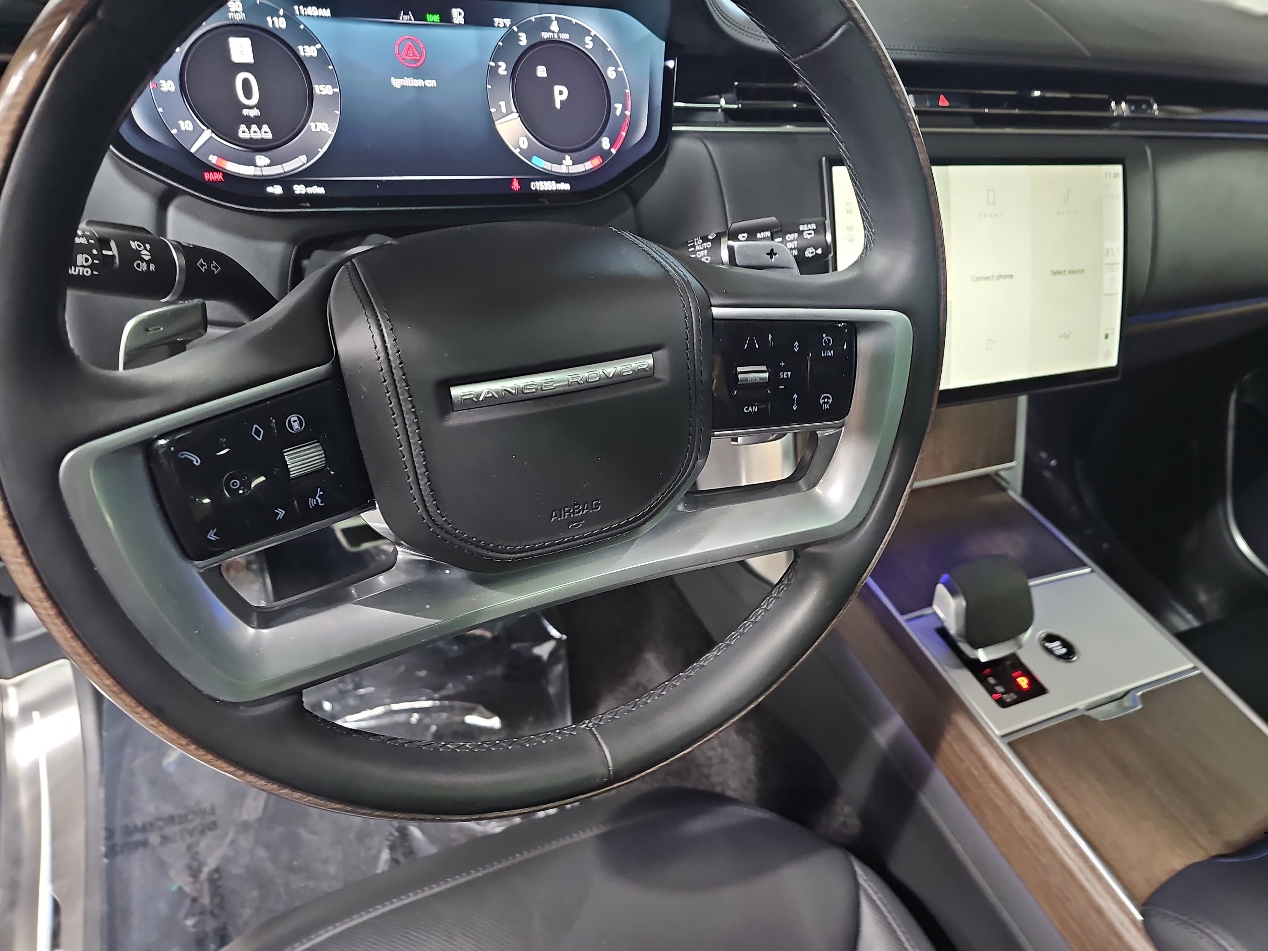 Used 2024 Land Rover Range Rover Long Wheelbase Autobiography image 18