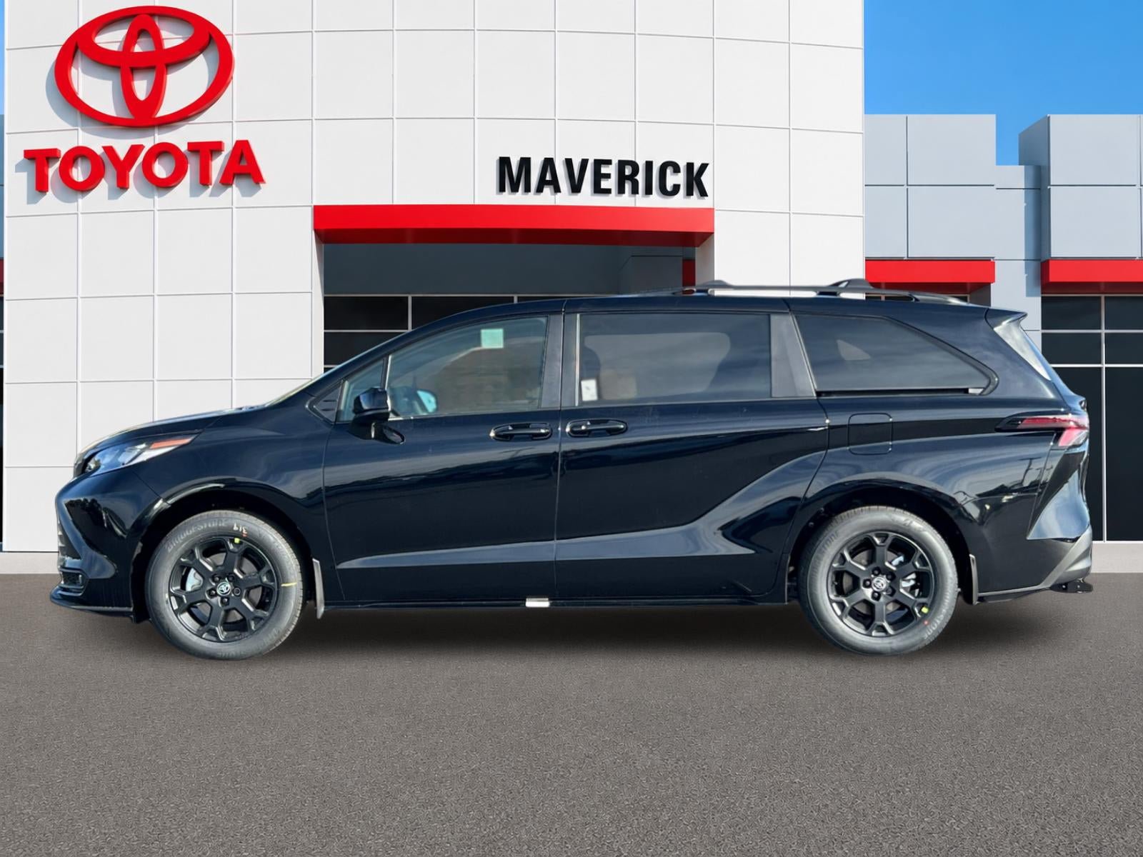 New 2026 Toyota Sienna XLE Woodland Edition AWD/4WD image 2