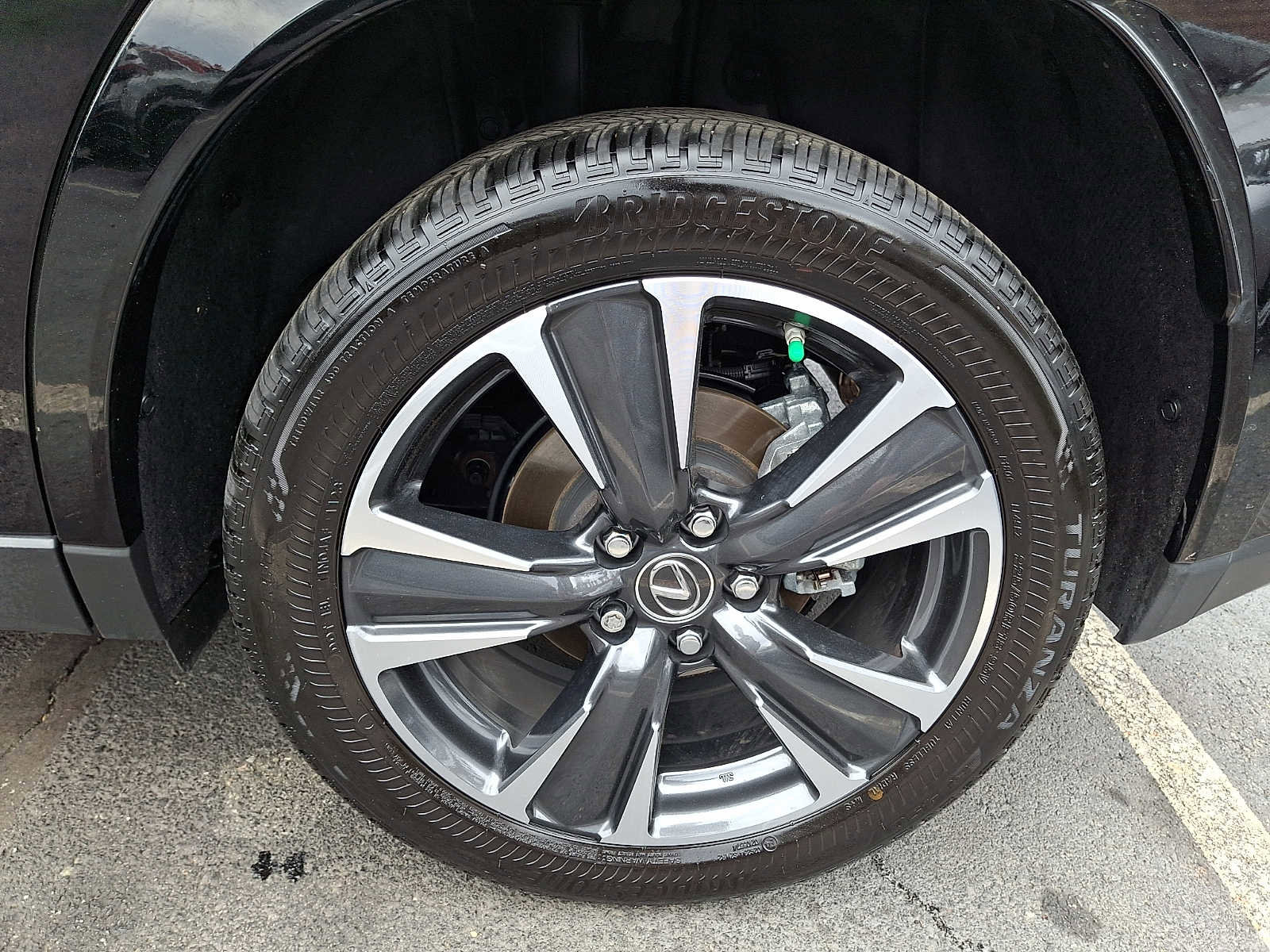 Used 2023 Lexus UX 250h FWD w/ Accessory Package (Z2) image 7