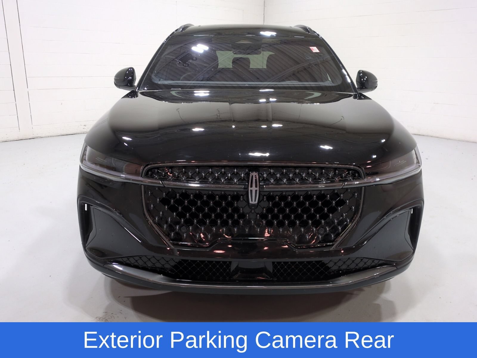 Used 2024 Lincoln Nautilus Reserve w/ Equipment Group 203A AWD/4WD image 8
