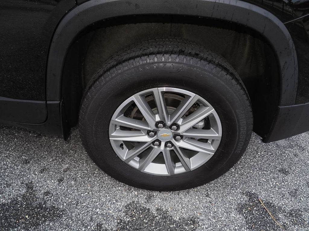 Certified 2023 Chevrolet Traverse LT FWD image 37