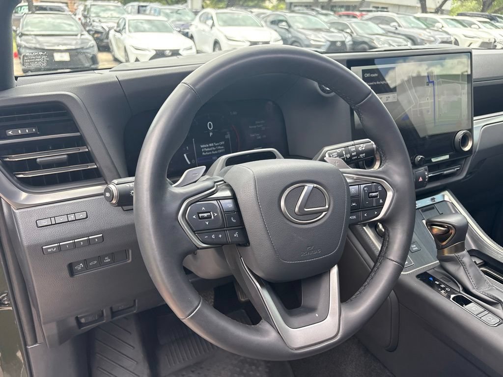 Certified 2025 Lexus GX 550 w/ Cold Area Package AWD/4WD image 14