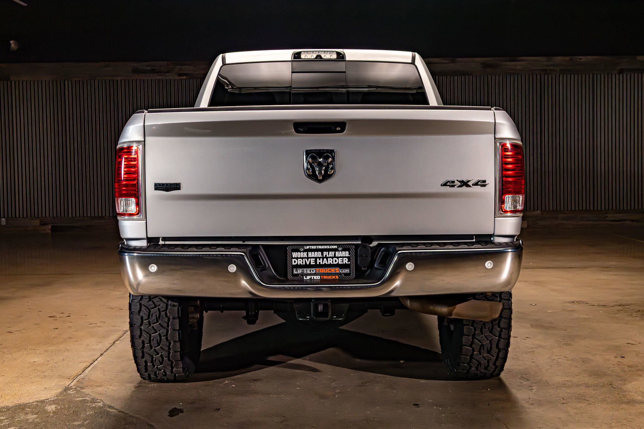 Used 2017 RAM 3500 Laramie w/ Cold Weather Group AWD/4WD image 8