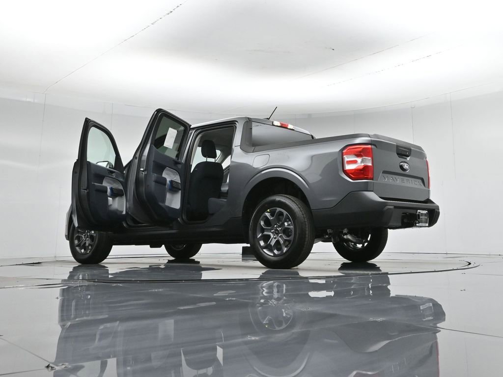 New 2026 Ford Maverick XLT image 3