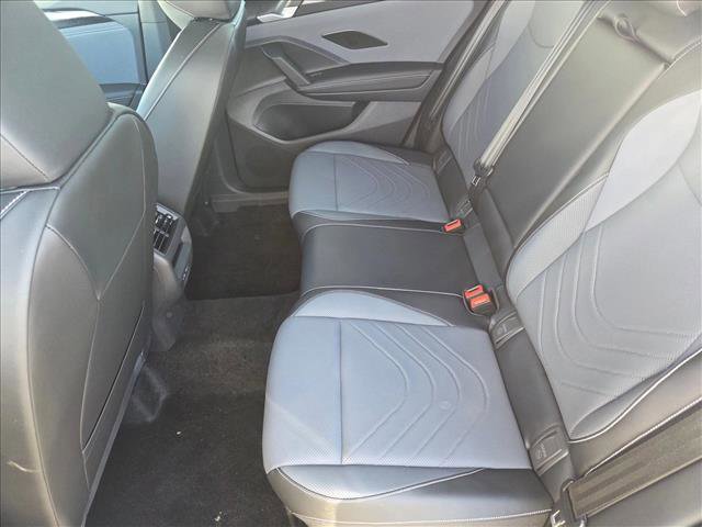 New 2026 Volkswagen Tiguan SE R-Line FWD image 14