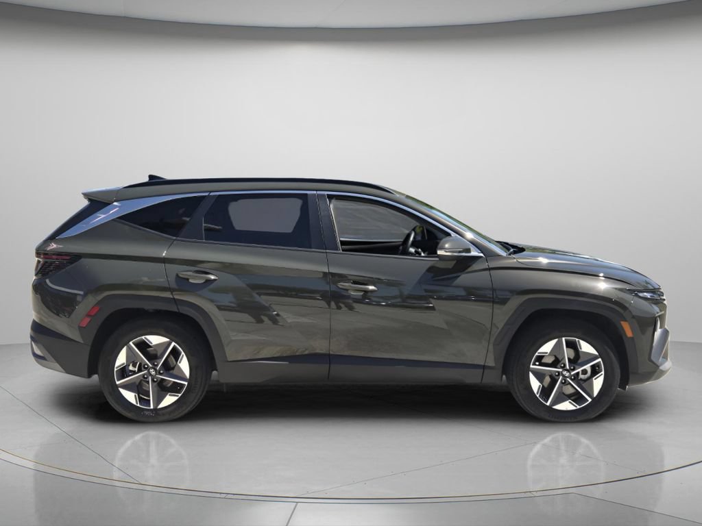 Used 2026 Hyundai Tucson SEL FWD image 3
