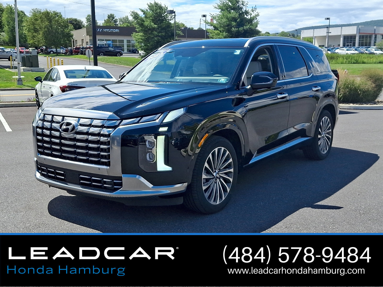 Used 2025 Hyundai Palisade Calligraphy AWD/4WD image 3