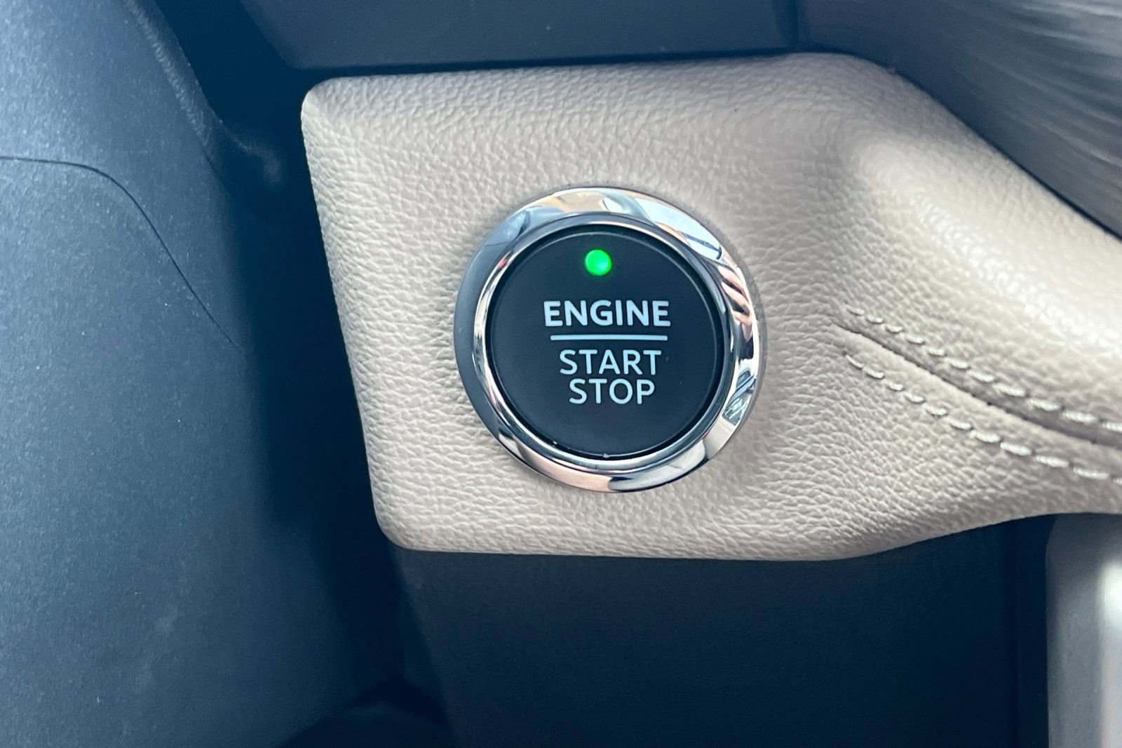 Used 2024 Ford Expedition Limited image 25