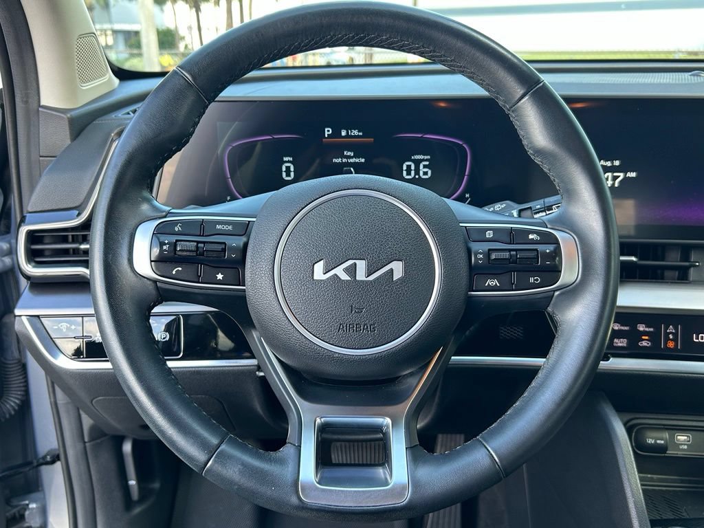 Used 2025 Kia Sportage EX FWD image 18