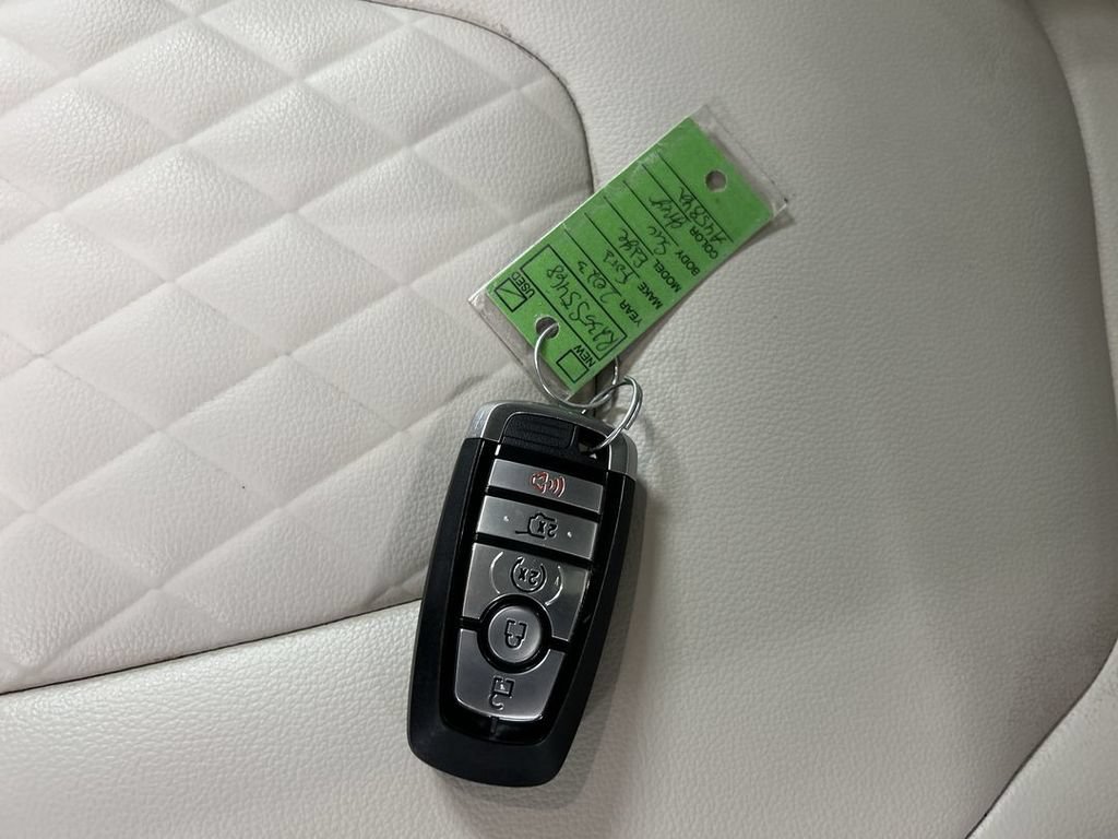 Used 2023 Ford Edge Titanium w/ Cargo Accessory Package AWD/4WD image 12