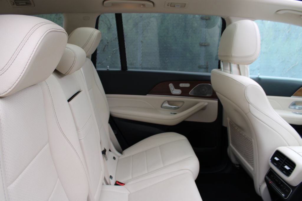 Used 2022 Mercedes-Benz GLS 450 4MATIC w/ AMG Line Exterior image 25
