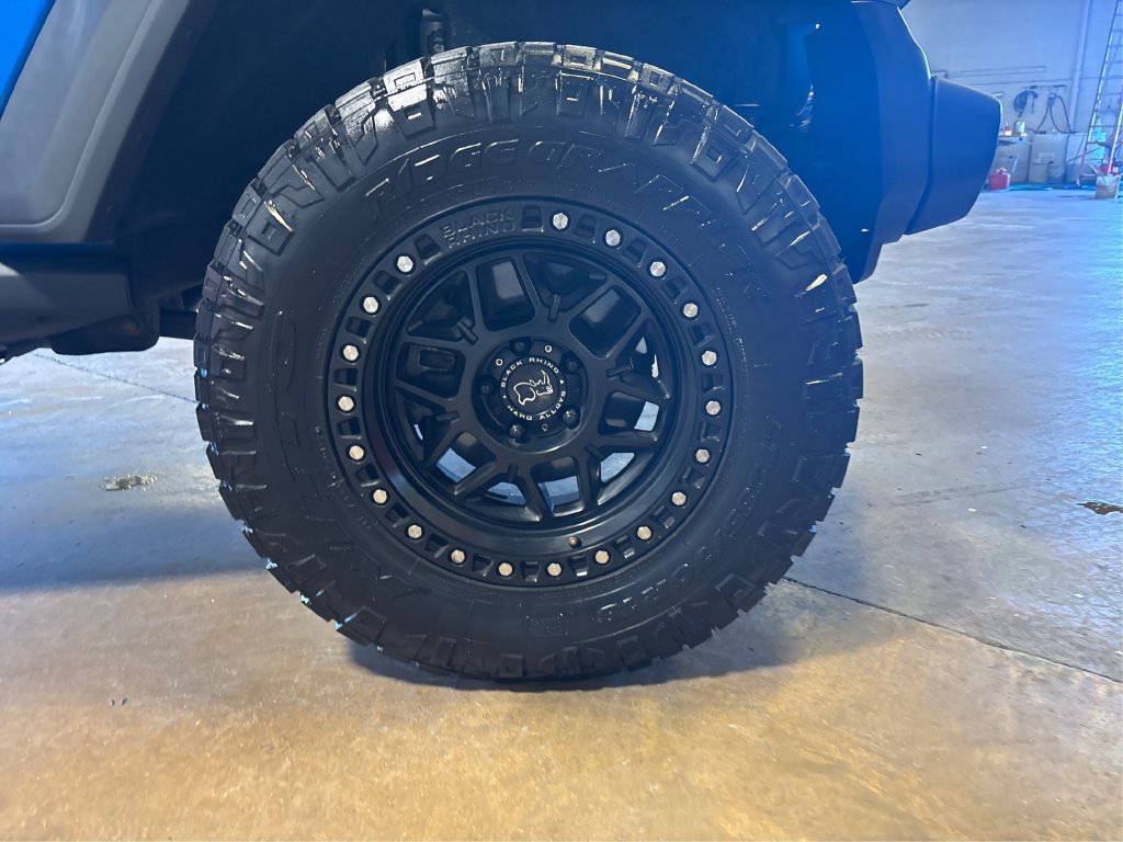Used 2020 Jeep Gladiator Sport w/ Quick Order Package 24S AWD/4WD image 21