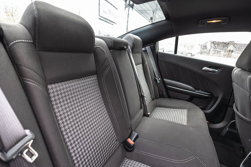 Used 2023 Dodge Charger SXT image 31