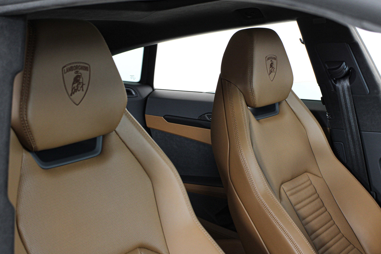 Used 2025 Lamborghini Urus SE AWD/4WD image 25