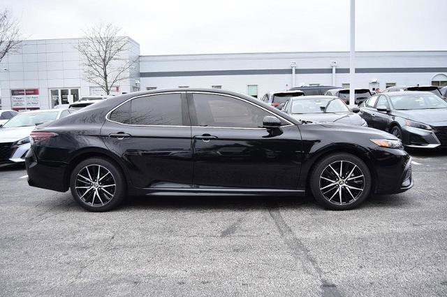 Used 2021 Toyota Camry SE image 5