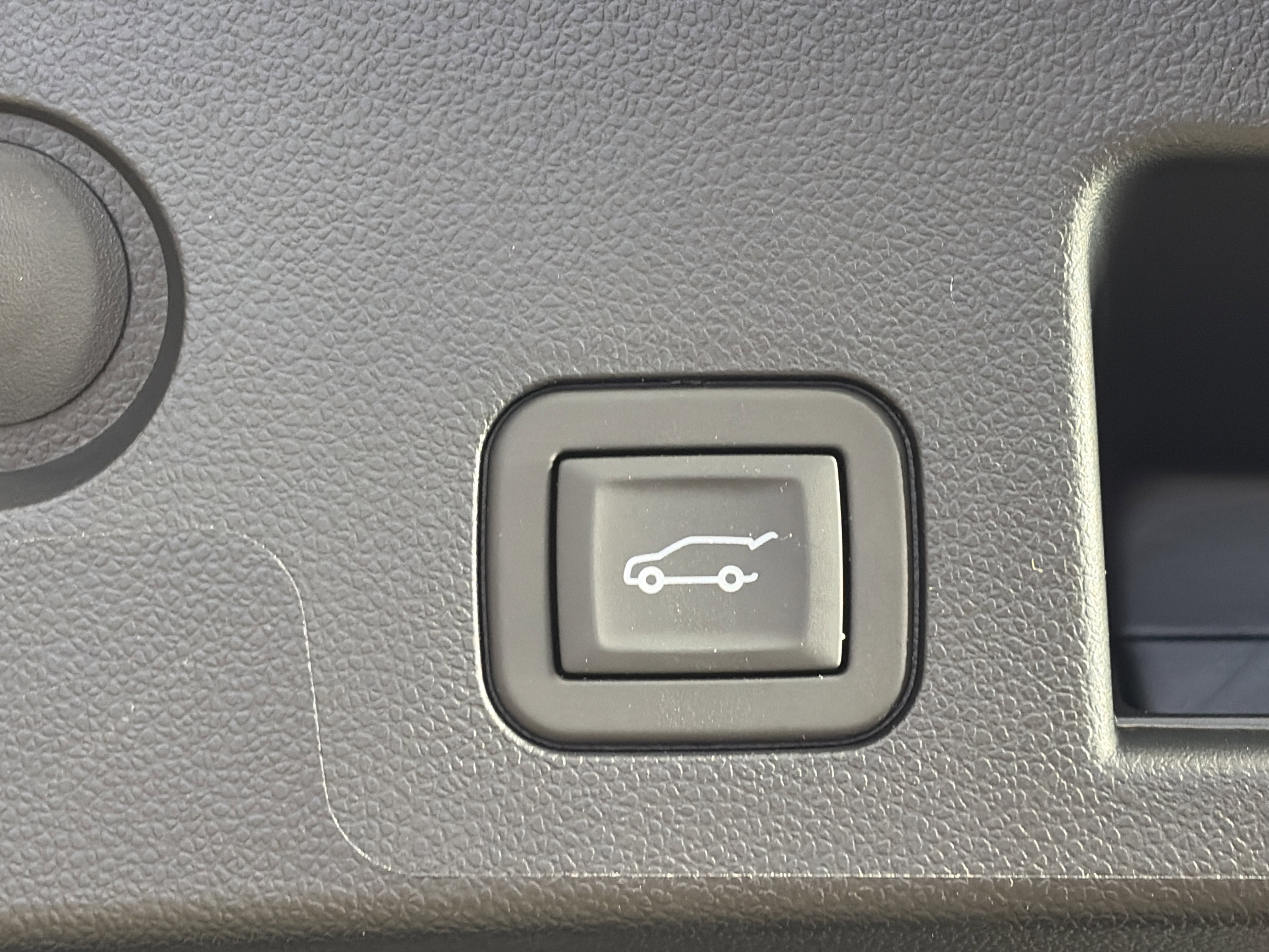 Certified 2026 GMC Terrain Elevation w/ Elevation Premium Package image 15