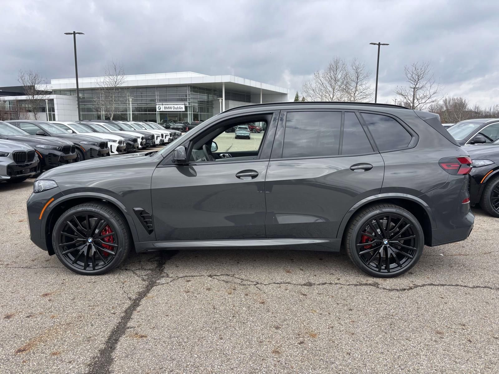 New 2026 BMW X5 M60i image 8