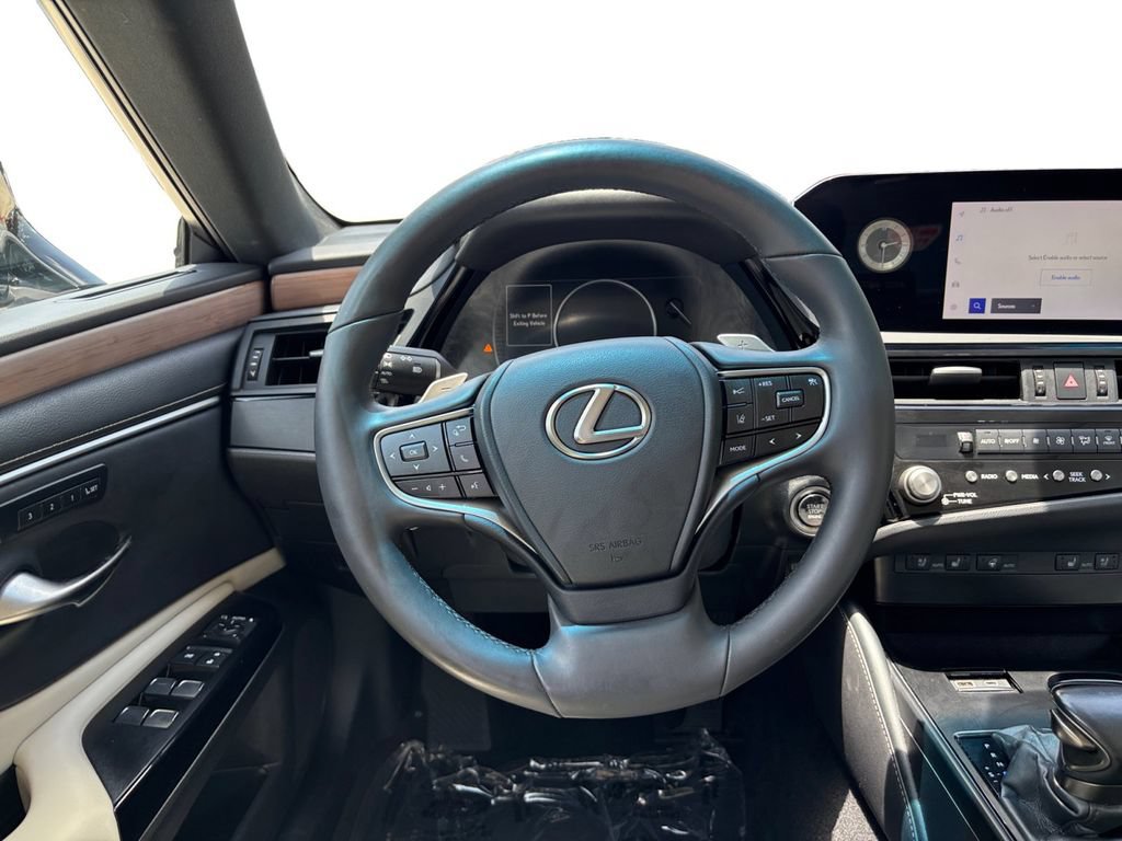 Used 2024 Lexus ES 350 w/ Premium Package FWD image 13