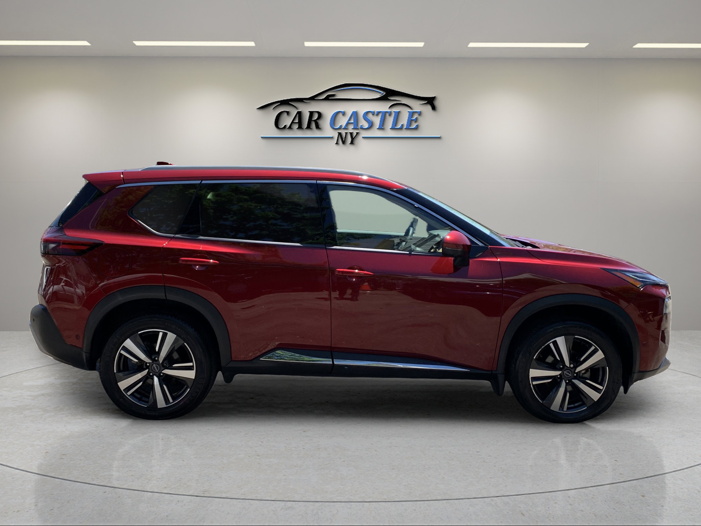 Used 2023 Nissan Rogue Platinum image 6