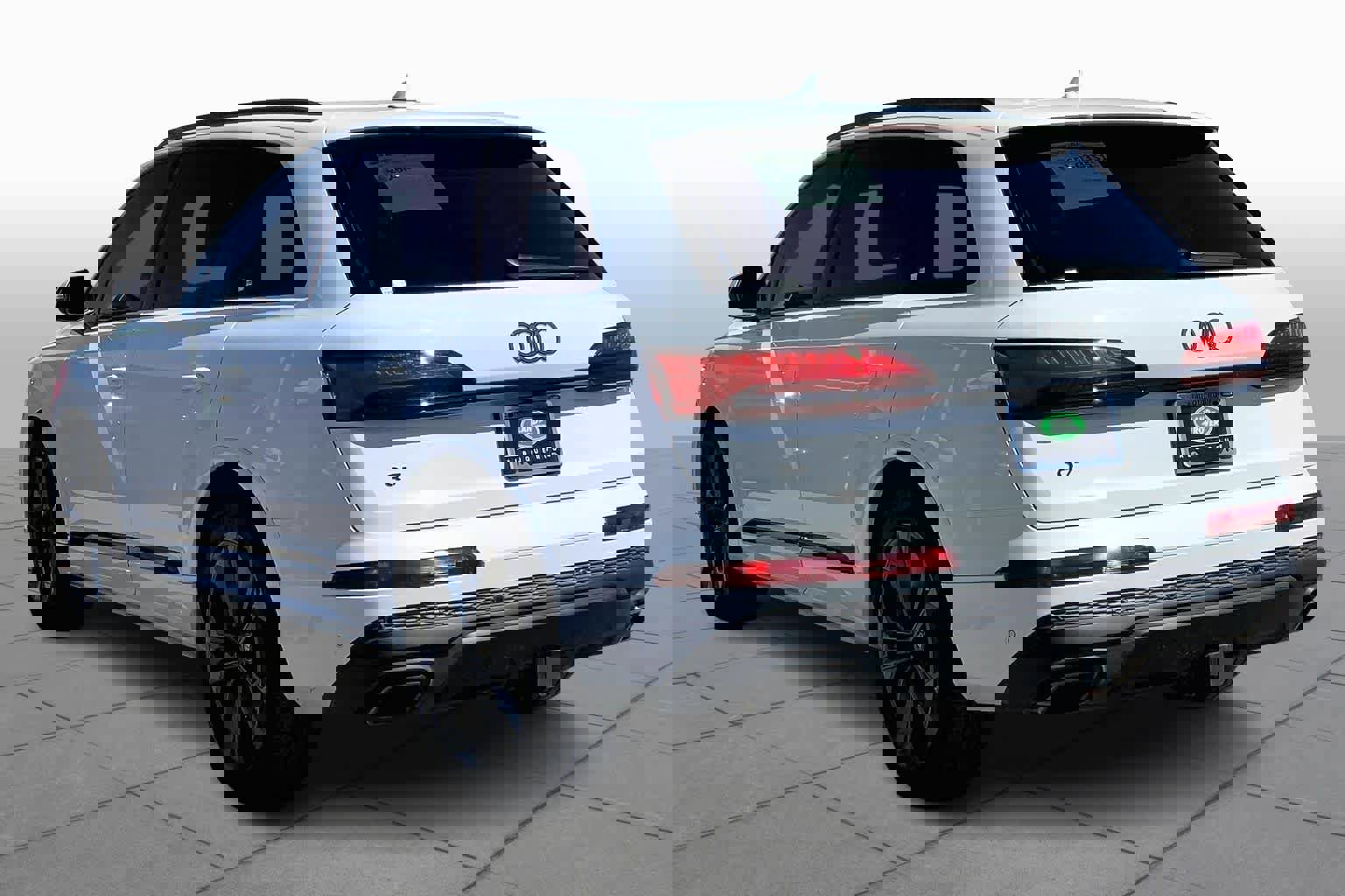 Used 2025 Audi Q7 3.0T Prestige image 11