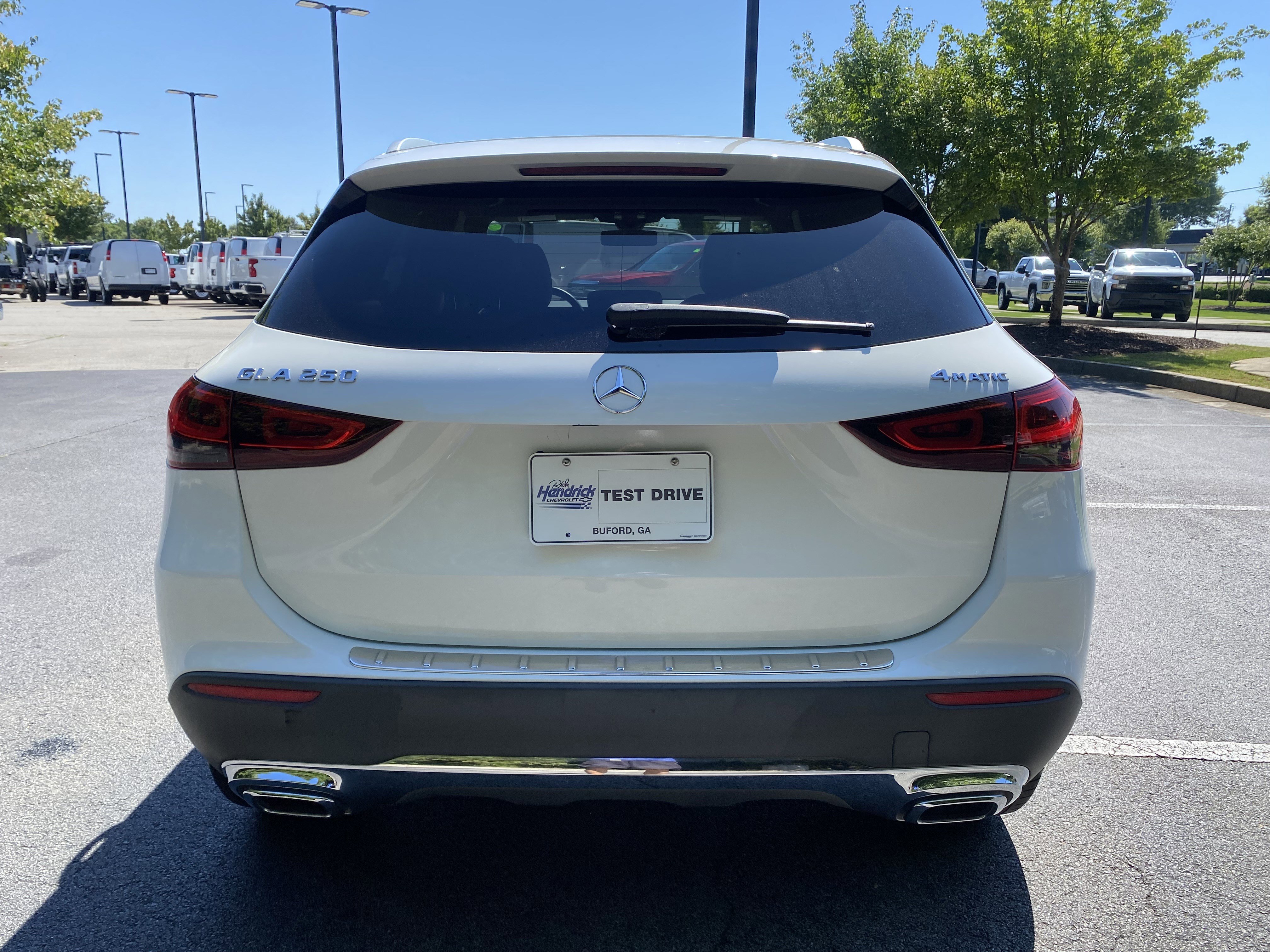 Used 2021 Mercedes-Benz GLA 250 4MATIC w/ Premium Package image 8