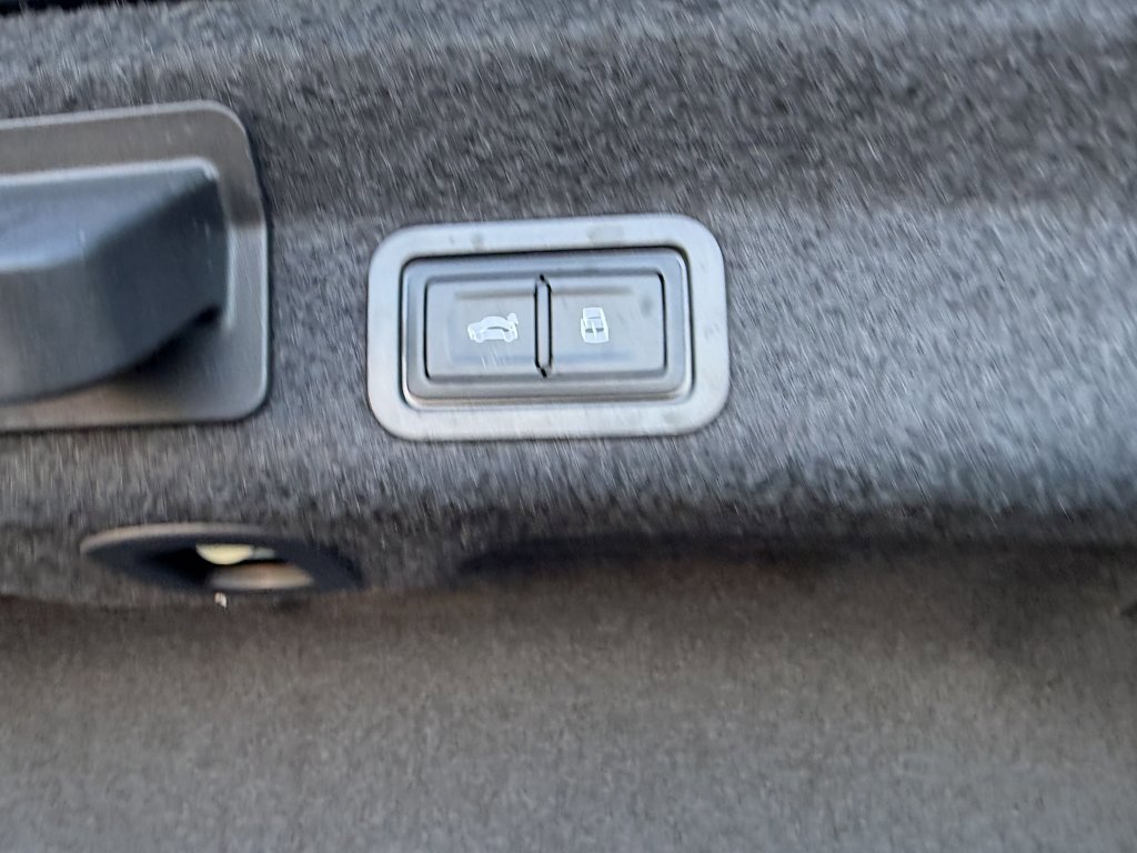 Used 2024 Audi A6 Premium Plus w/ Premium Plus Package image 37