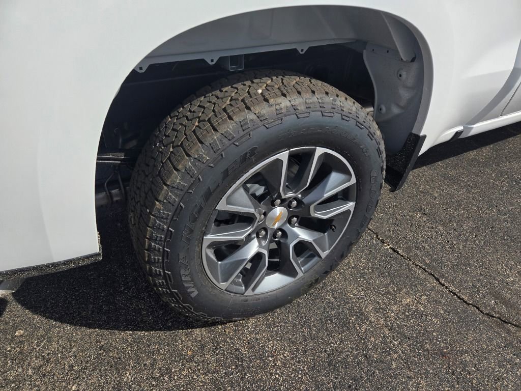 New 2026 Chevrolet Silverado 1500 LT image 9