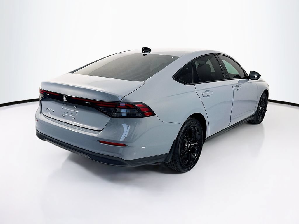 Certified 2025 Honda Accord SE image 5
