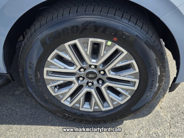 New 2027 Ford Expedition Platinum AWD/4WD image 15