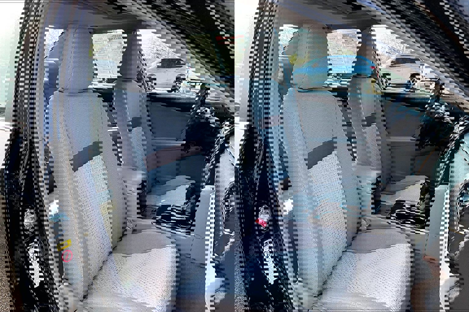 Used 2012 Toyota Camry XLE image 7